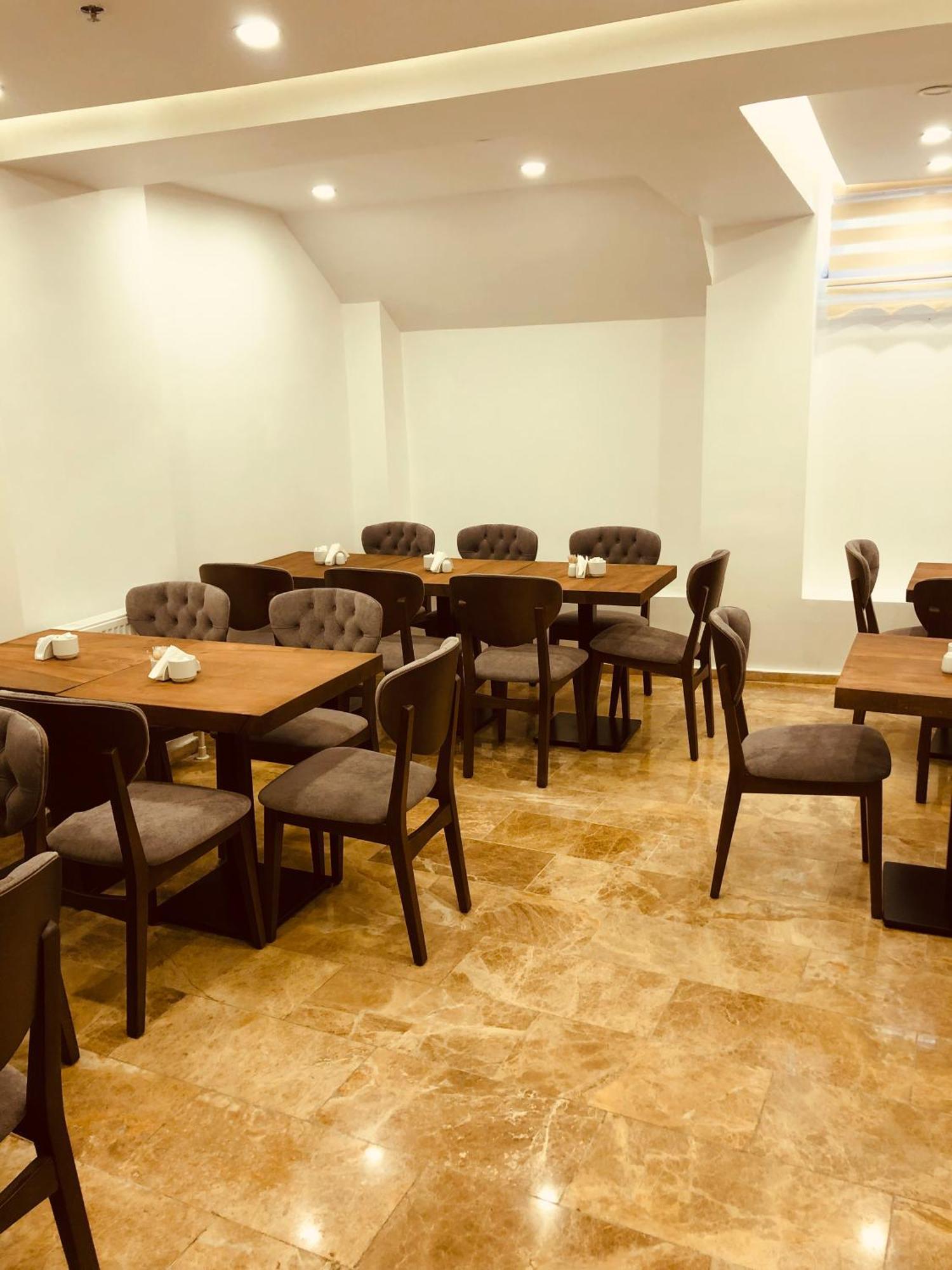 Beyhan Hotel Istanbul Bagian luar foto