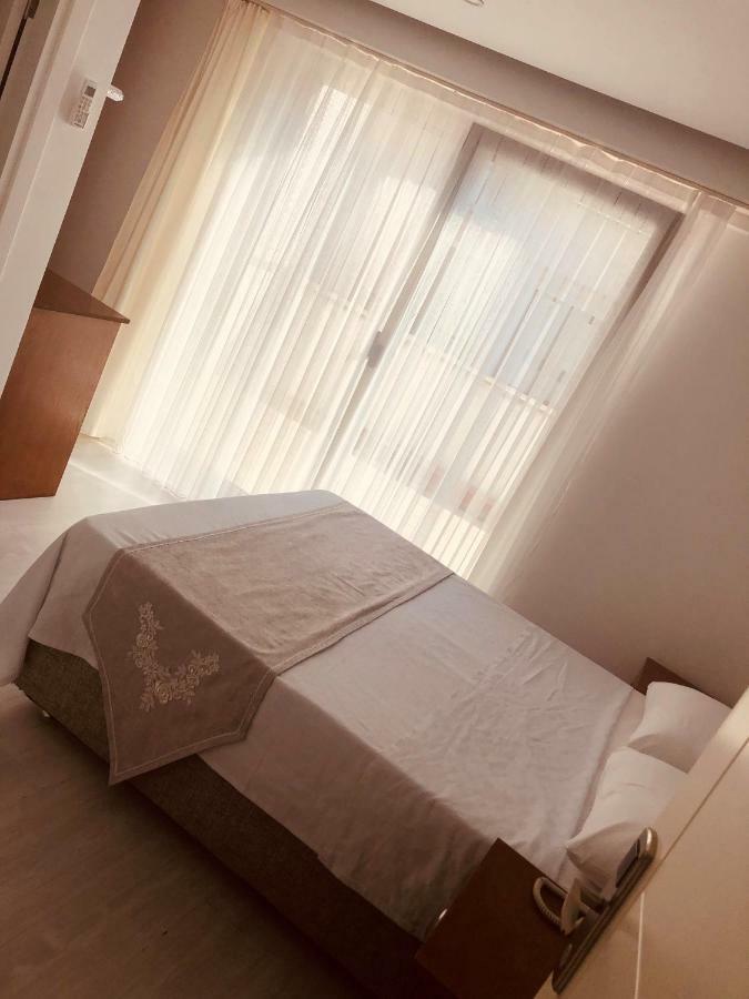 Beyhan Hotel Istanbul Bagian luar foto