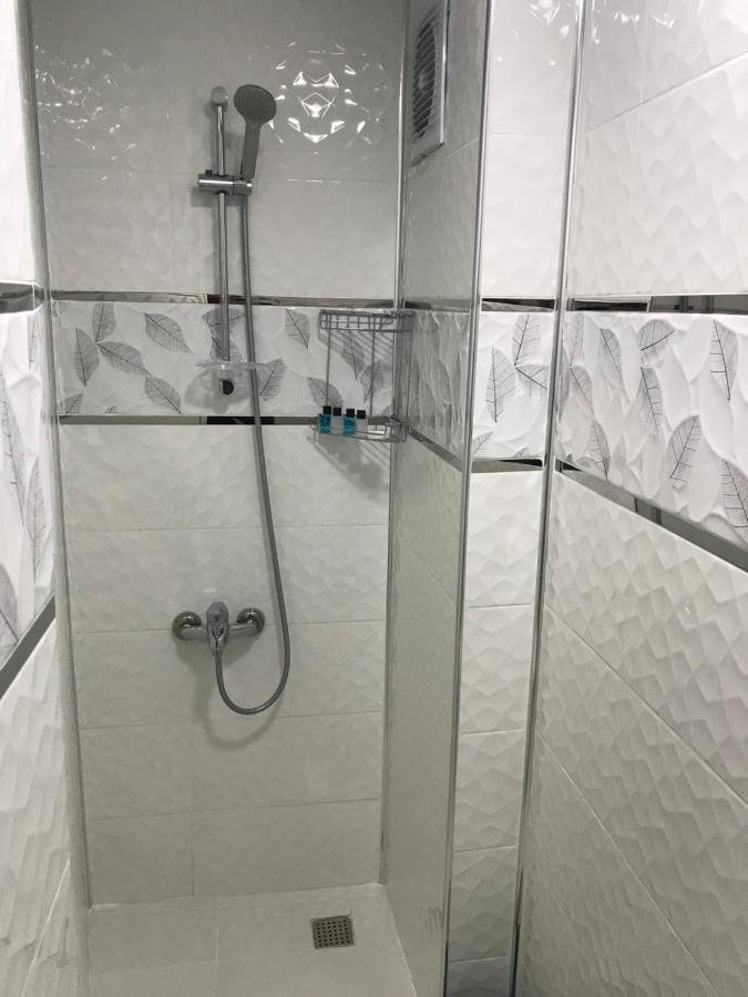 Beyhan Hotel Istanbul Bagian luar foto